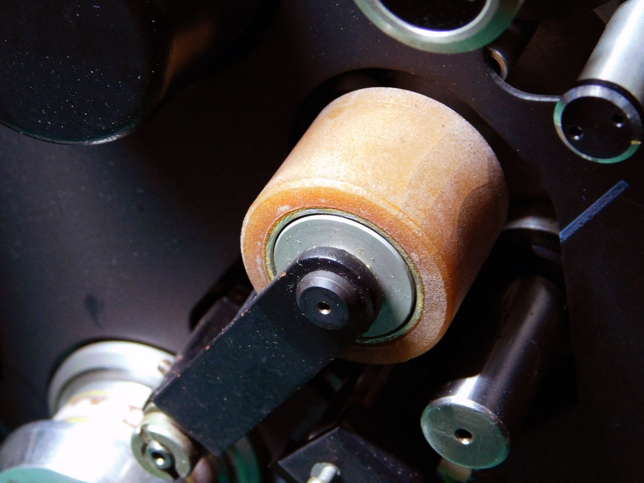 Родной прижимной ролик